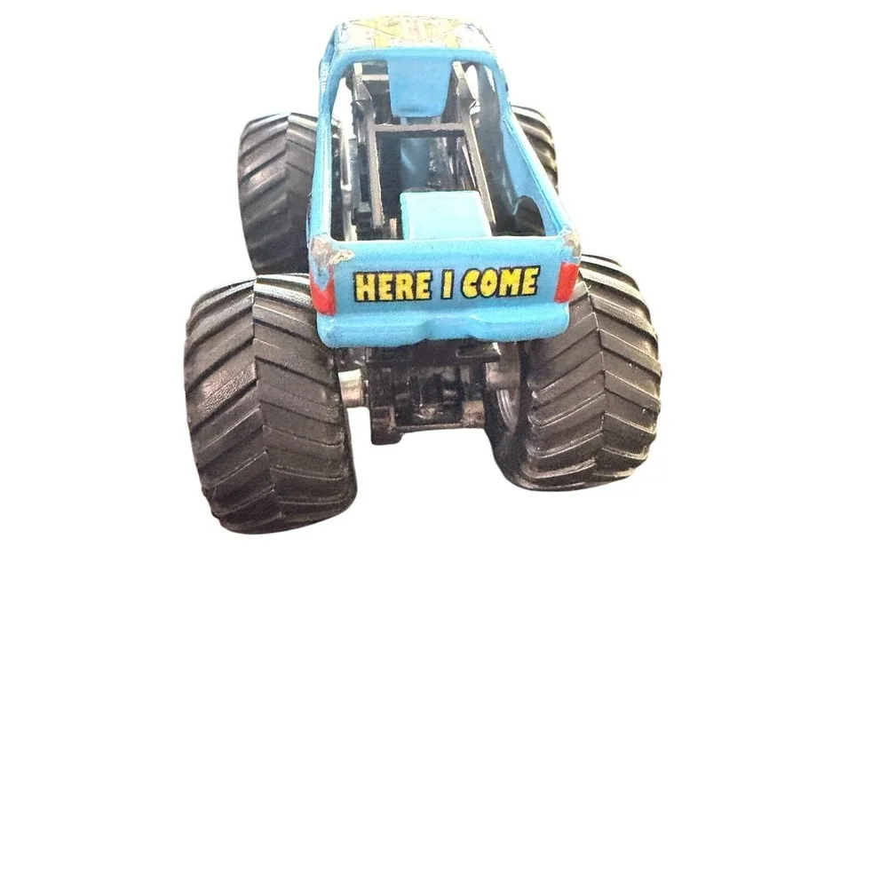 Hot Wheels Monster Jam Backward Bob Truck 1:64 Blue Diecast Off-Road Toy